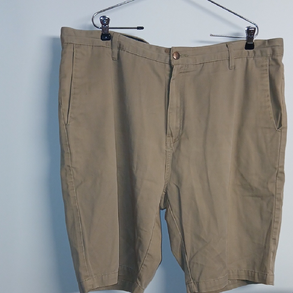 Volcom Men Khaki Flat Front Shorts Size 40